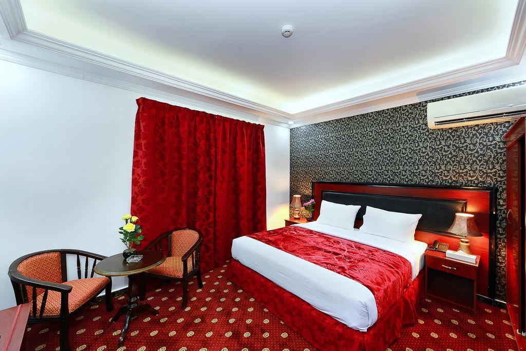Gulf Star Hotel Dubai Exterior photo